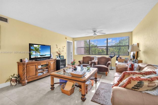 10400 NW 30th Ct 305, Sunrise, FL 33322