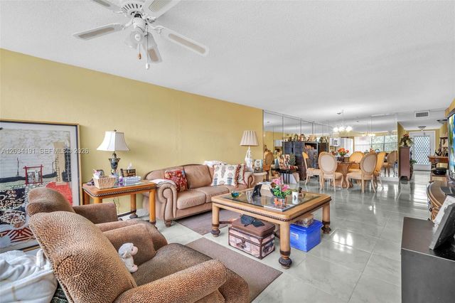 10400 NW 30th Ct 305, Sunrise, FL 33322