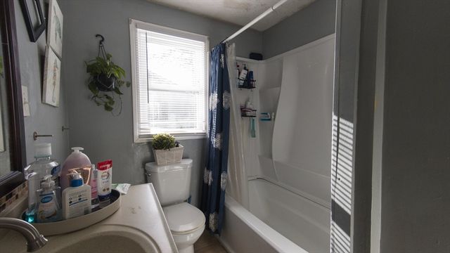 23 Jacob St, Brockton, MA 02302