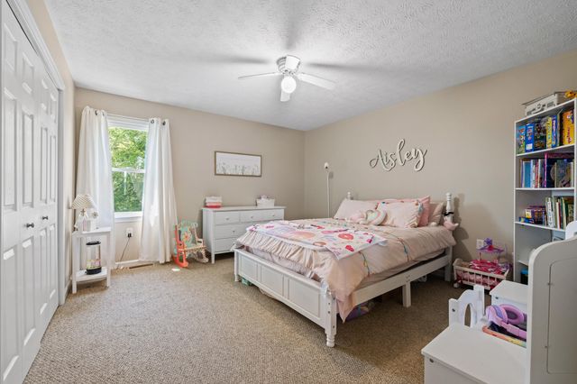 5200 Louisville Road, Salvisa, KY 40372