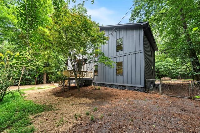 120 Emerald Cove Drive, Woodstock, GA 30189