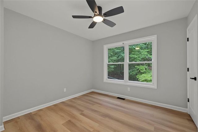 120 Emerald Cove Drive, Woodstock, GA 30189