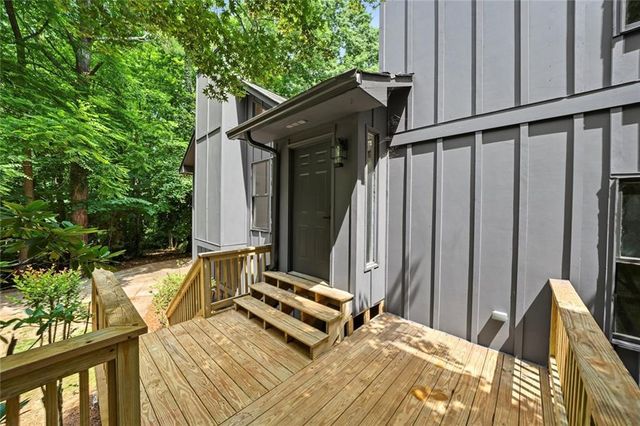 120 Emerald Cove Drive, Woodstock, GA 30189