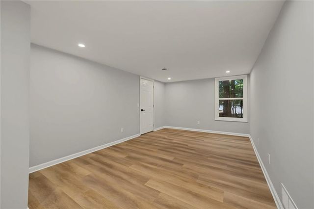120 Emerald Cove Drive, Woodstock, GA 30189
