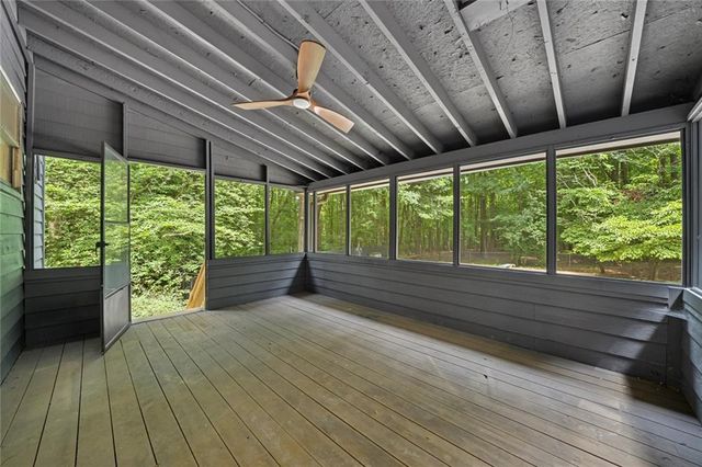 120 Emerald Cove Drive, Woodstock, GA 30189