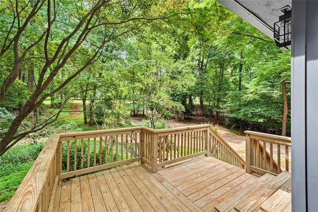 120 Emerald Cove Drive, Woodstock, GA 30189