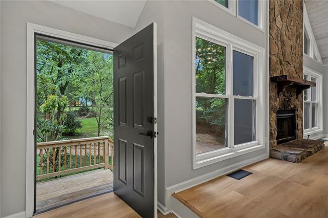 120 Emerald Cove Drive, Woodstock, GA 30189