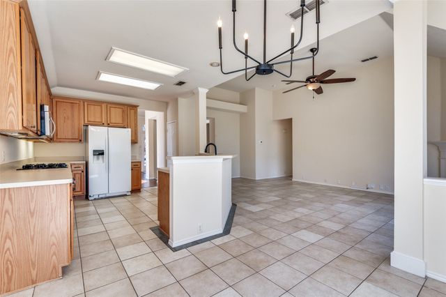 2908 Saint Vincent Drive, Mansfield, TX 76063