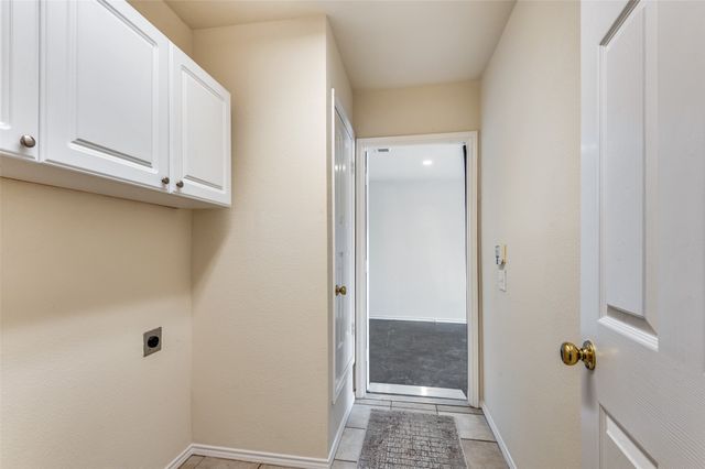 2908 Saint Vincent Drive, Mansfield, TX 76063