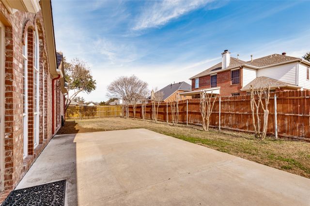 2908 Saint Vincent Drive, Mansfield, TX 76063