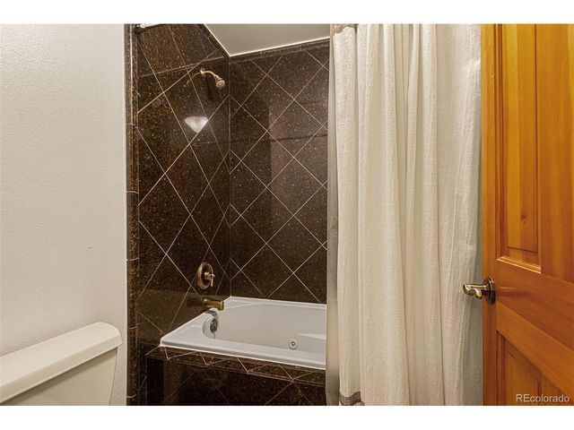 62 Broken Lance Dr 104E, Breckenridge, CO 80424