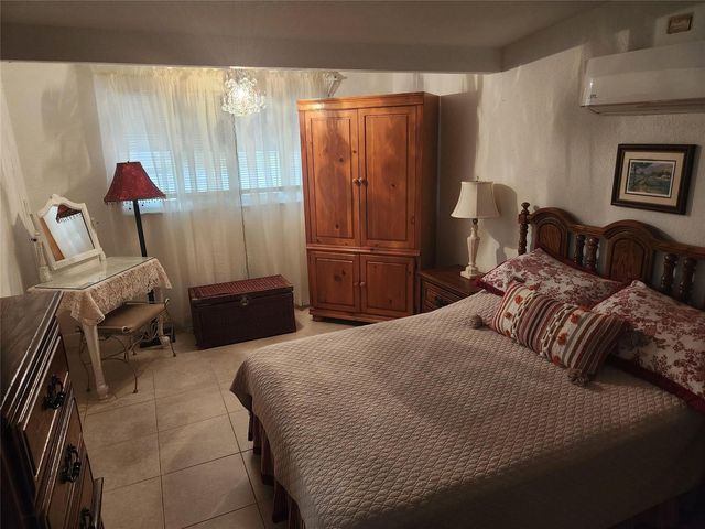 1597 NE 53rd Court, Pompano Beach, FL 33064