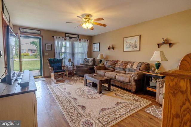 721 UNION CT, Pine Grove, PA 17963