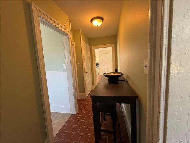 5 Wood Court Top Unit, Tarrytown, NY 10591