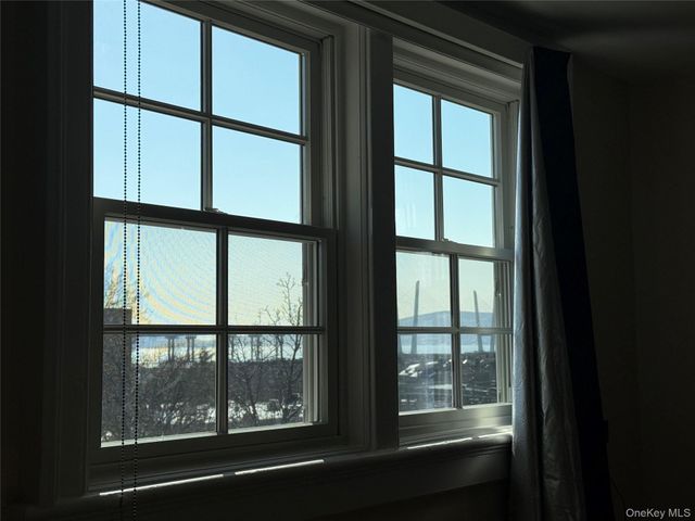 5 Wood Court Top Unit, Tarrytown, NY 10591