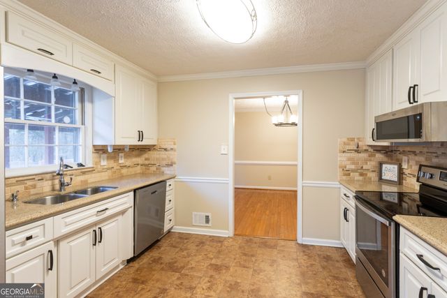 184 Wildflower Drive, Social Circle, GA 30025