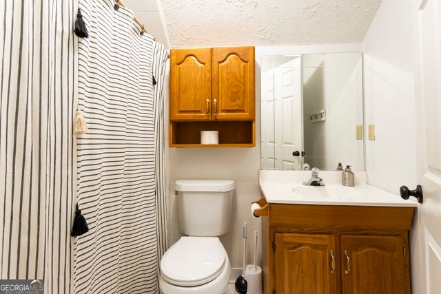 184 Wildflower Drive, Social Circle, GA 30025