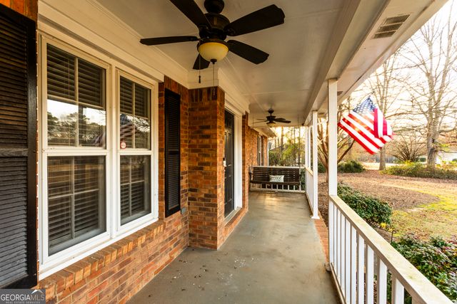 184 Wildflower Drive, Social Circle, GA 30025