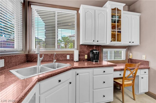 277 Hickory Hollow Avenue, Las Vegas, NV 89123