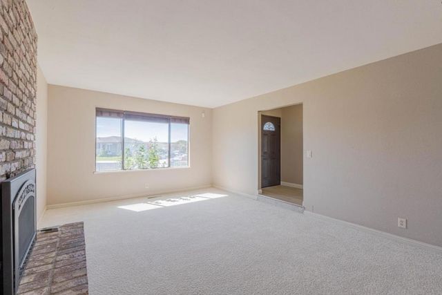 1519 Los Altos Way, Salinas, CA 93906