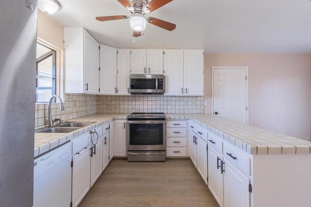 1519 Los Altos Way, Salinas, CA 93906