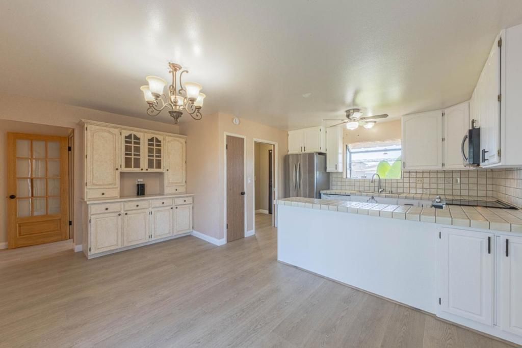 Image 5 of property listing at 1519 Los Altos Way, Salinas, CA 93906