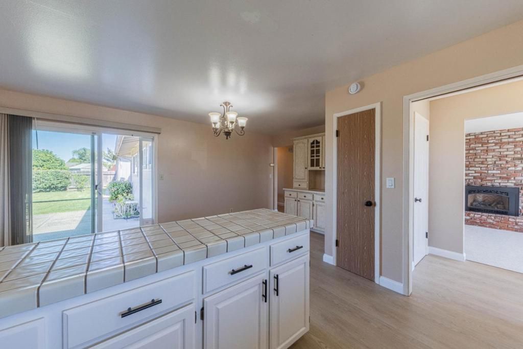 Image 7 of property listing at 1519 Los Altos Way, Salinas, CA 93906