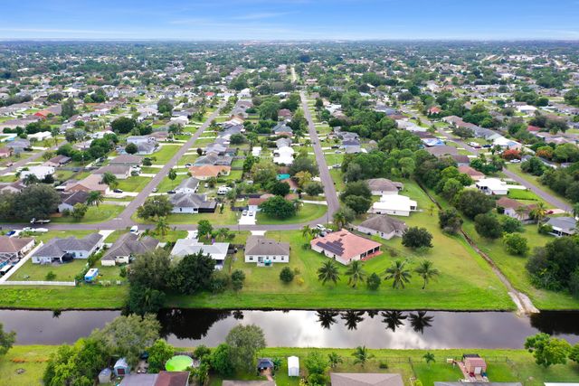 2109 SW CHESTNUT Lane, Port St. Lucie, Port St Lucie, FL 34953