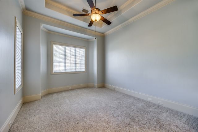 4122 Walnut Meadow Lane, Dallas, TX 75229