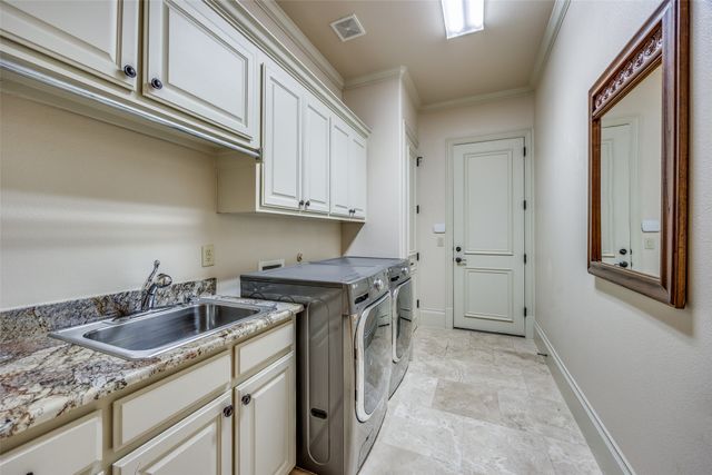 4122 Walnut Meadow Lane, Dallas, TX 75229