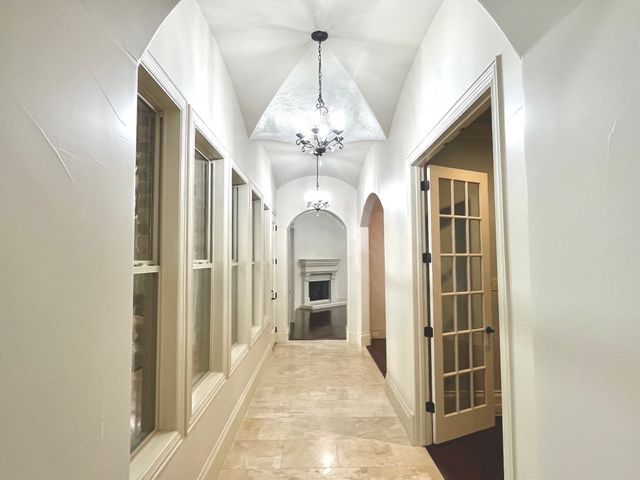 4122 Walnut Meadow Lane, Dallas, TX 75229
