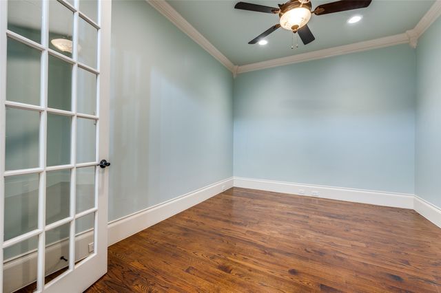 4122 Walnut Meadow Lane, Dallas, TX 75229