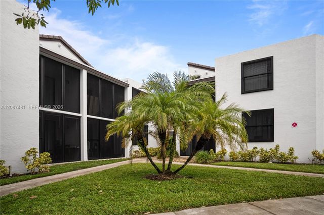 213 Lake Pointe Drive 203, Oakland Park, FL 33309