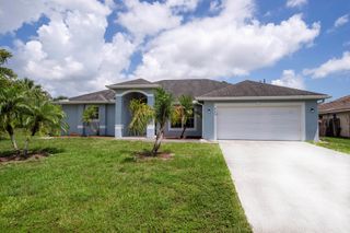 883 SW Mccall Road, Port St Lucie, FL 34953