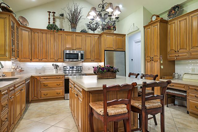 17887 N 68th St Street N, The Acreage, FL 33470