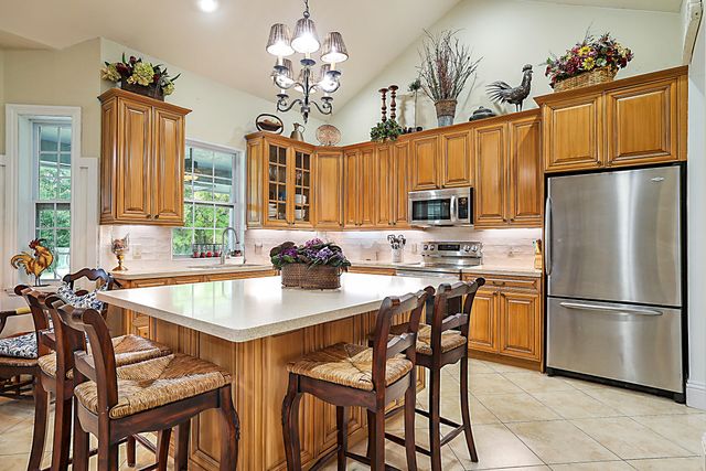 17887 N 68th St Street N, The Acreage, FL 33470
