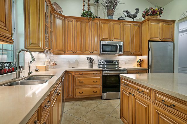 17887 N 68th St Street N, The Acreage, FL 33470
