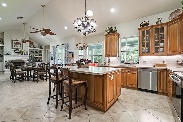 17887 N 68th St Street N, The Acreage, FL 33470