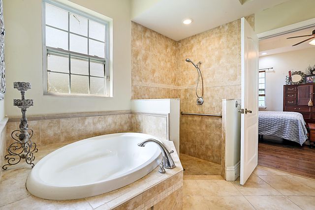 17887 N 68th St Street N, The Acreage, FL 33470