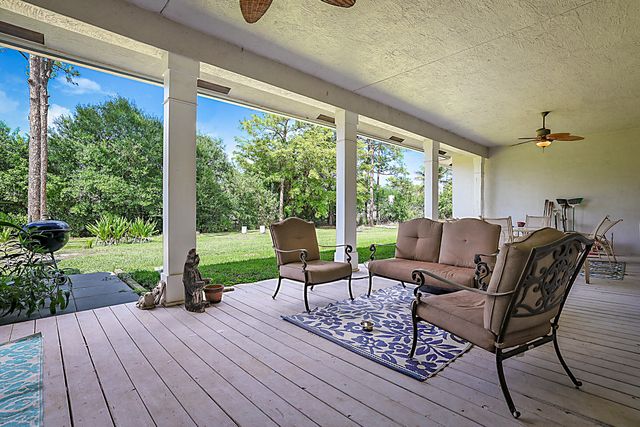17887 N 68th St Street N, The Acreage, FL 33470