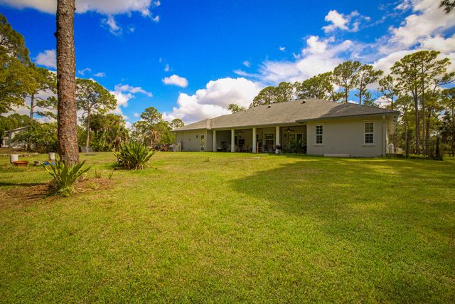 17887 N 68th St Street N, The Acreage, FL 33470