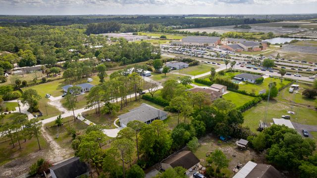17887 N 68th St Street N, The Acreage, FL 33470