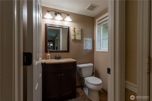 21715 43rd Avenue Ct E, Spanaway, WA 98387
