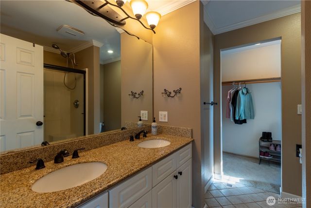 21715 43rd Avenue Ct E, Spanaway, WA 98387