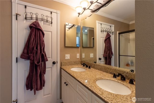 21715 43rd Avenue Ct E, Spanaway, WA 98387