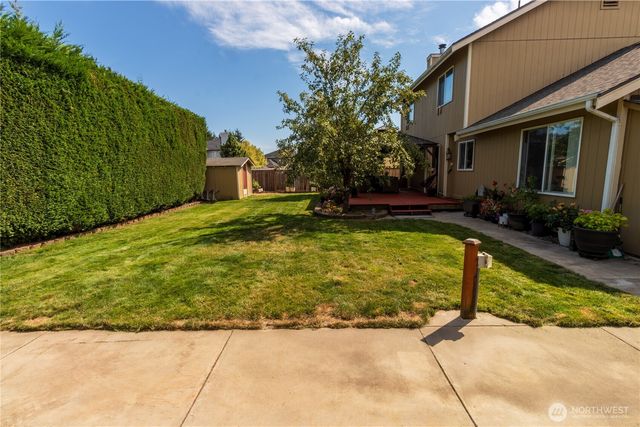 21715 43rd Avenue Ct E, Spanaway, WA 98387