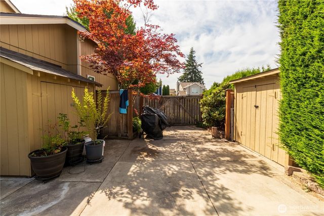 21715 43rd Avenue Ct E, Spanaway, WA 98387