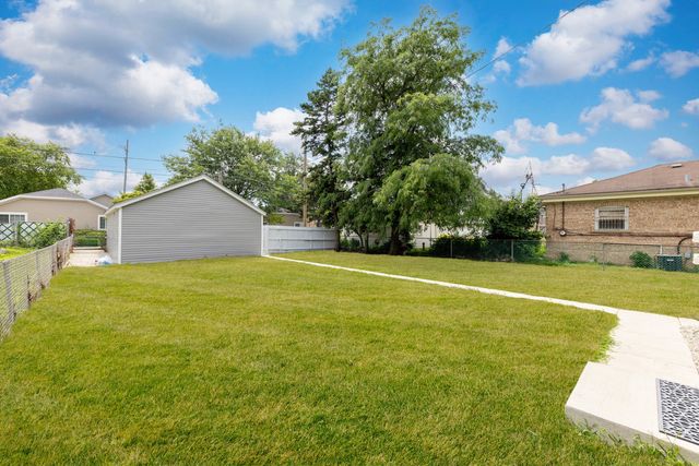 3800 Saint Paul Avenue, Bellwood, IL 60104
