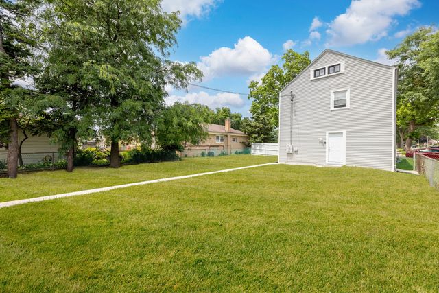3800 Saint Paul Avenue, Bellwood, IL 60104