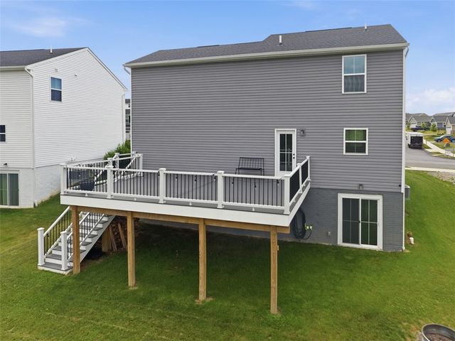 333 Arden DRIVE, Lancaster Twp, PA 16037
